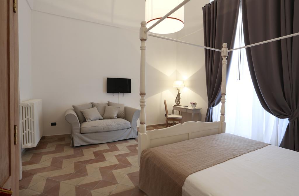 Santa Marta Suites & Apartments Lecce Ruang foto