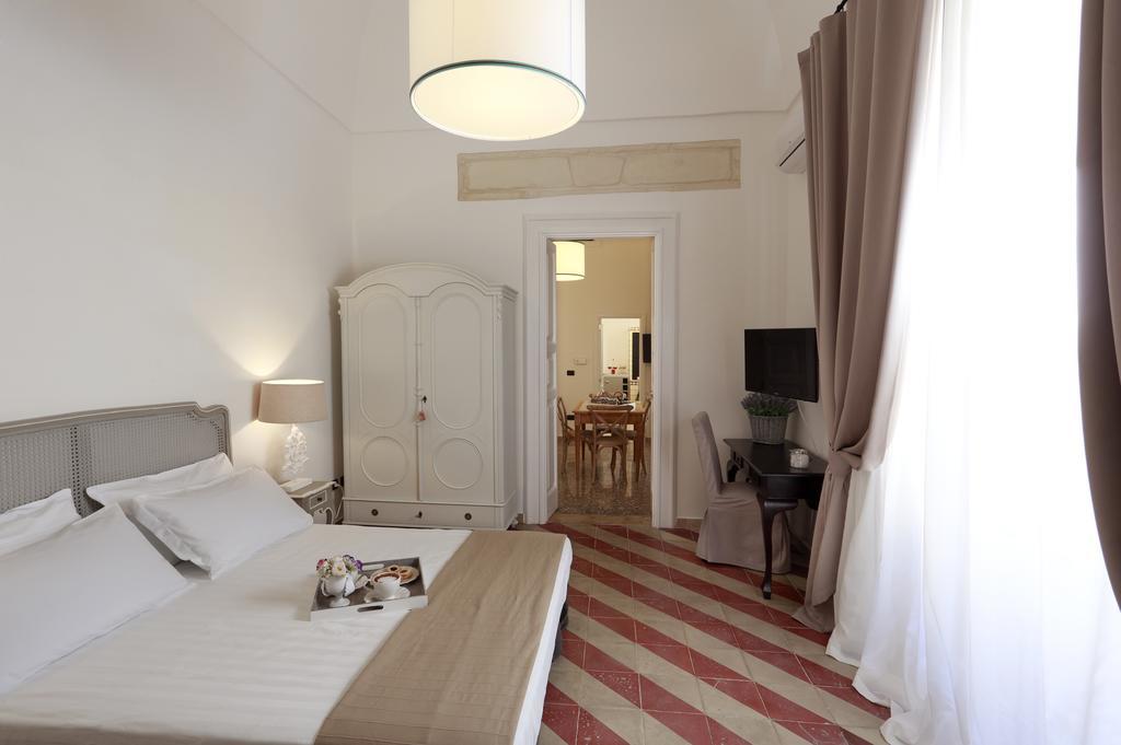 Santa Marta Suites & Apartments Lecce Ruang foto