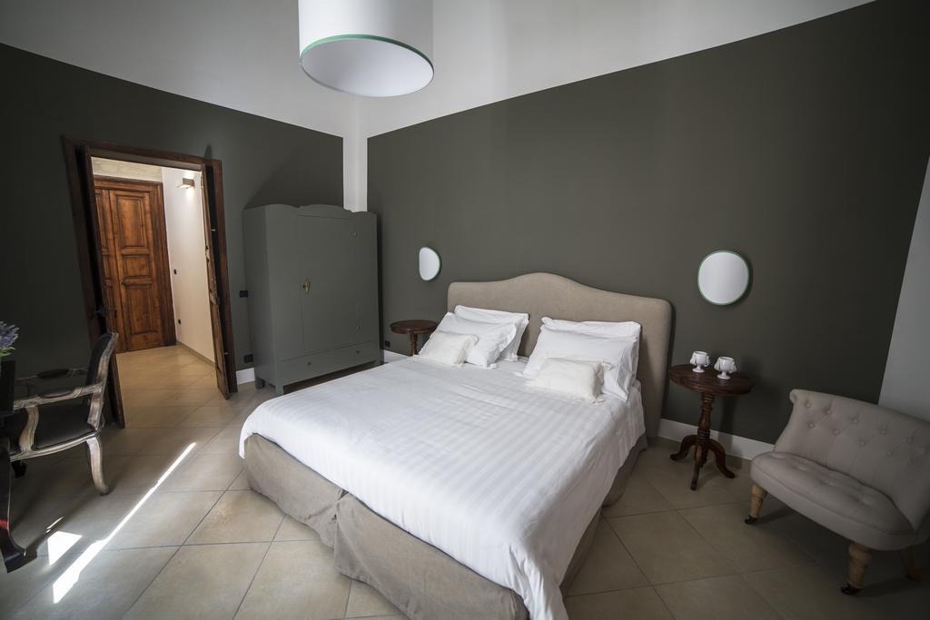 Santa Marta Suites & Apartments Lecce Bagian luar foto