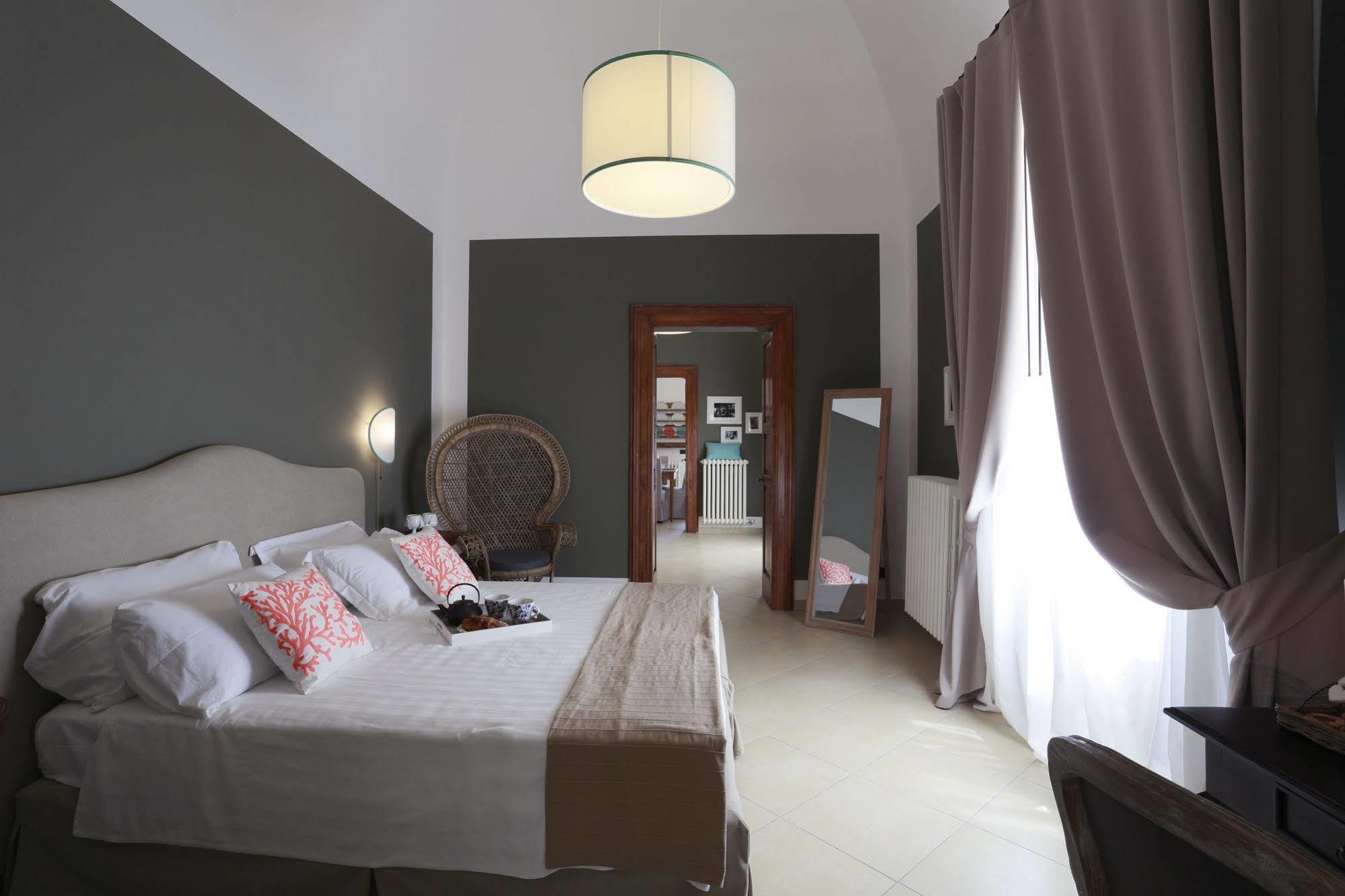 Santa Marta Suites & Apartments Lecce Bagian luar foto