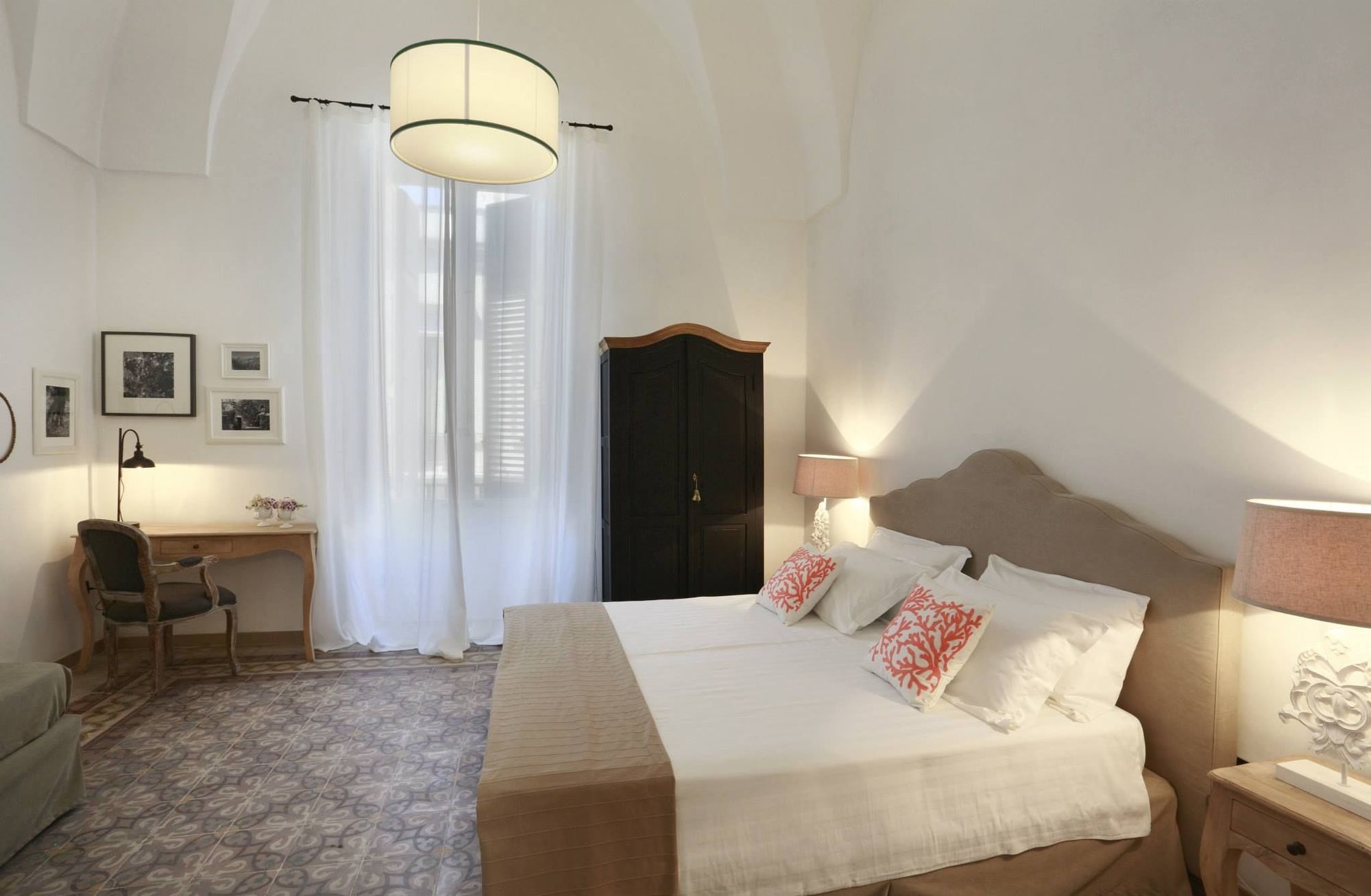 Santa Marta Suites & Apartments Lecce Bagian luar foto